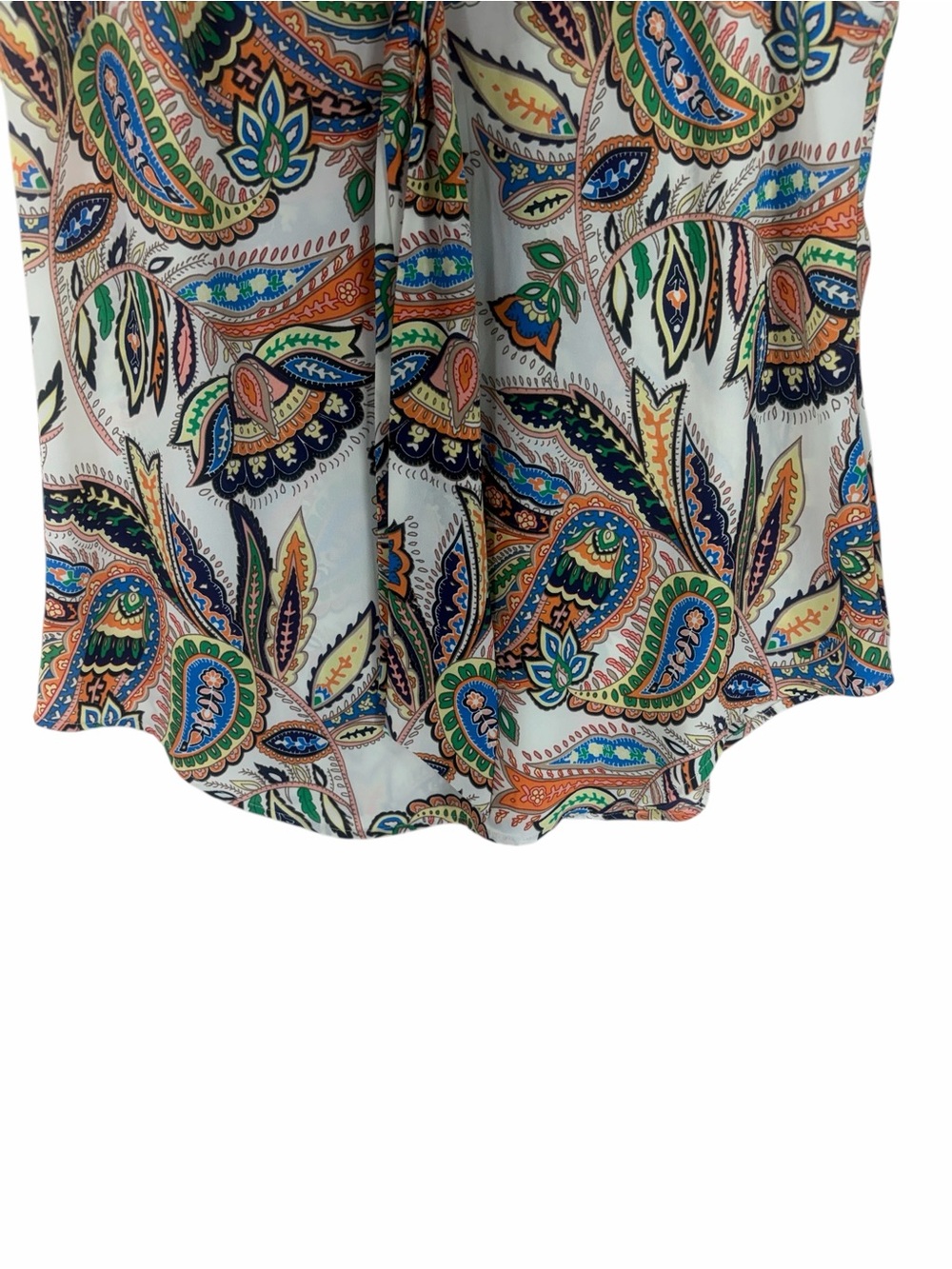 Van Heusen  Sleeveless Paisley Tie-Neck Blouse - Cream Multi size small - Picture 5 of 10